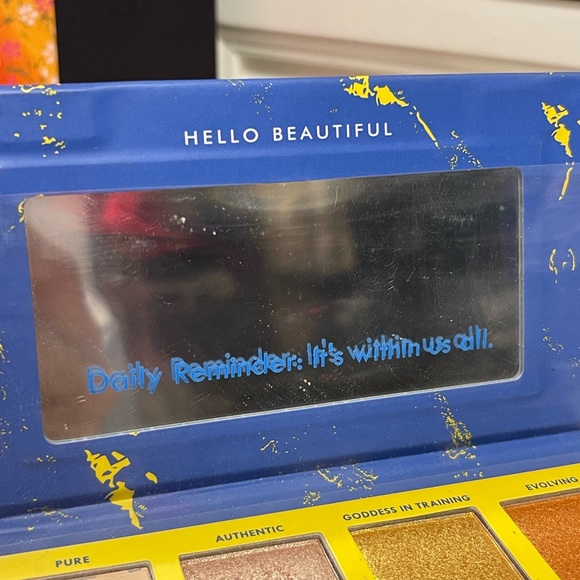 Chella Divine purpose eyeshadow palette - Picture 3 of 3